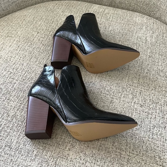 Black Crocodile Print Booties - Picture 3 of 5